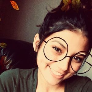 Meet your Posher, Carolyn